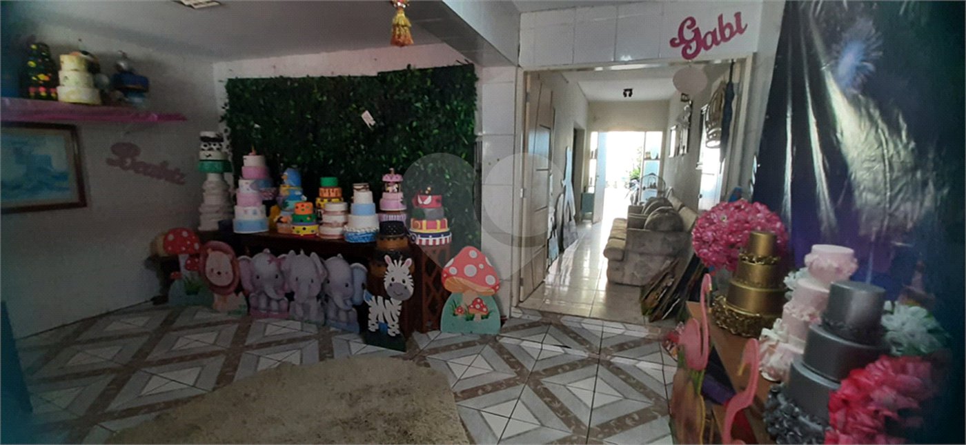 Sobrado à venda com 4 quartos, sendo 1 suíte, em Santana, São Paulo, SP