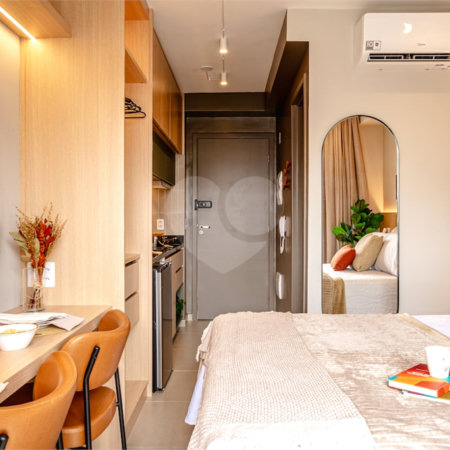 Studio à venda – 20 m² | Mobiliado | Bela Vista | Andar alto com varanda