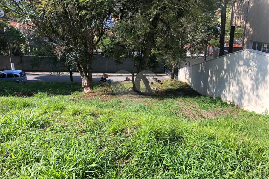 Terreno à venda no condomínio Horto Mirante, São Paulo - SP