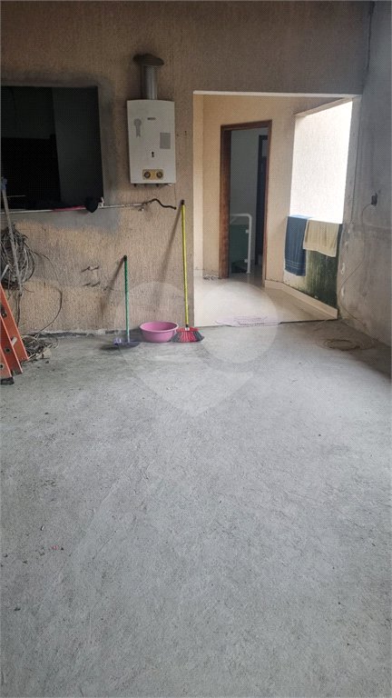 Sobrado à venda com 4 quartos, sendo 2 suítes,  em Conjunto Residencial Álvaro Bovolenta, Mogi das Cruzes, SP