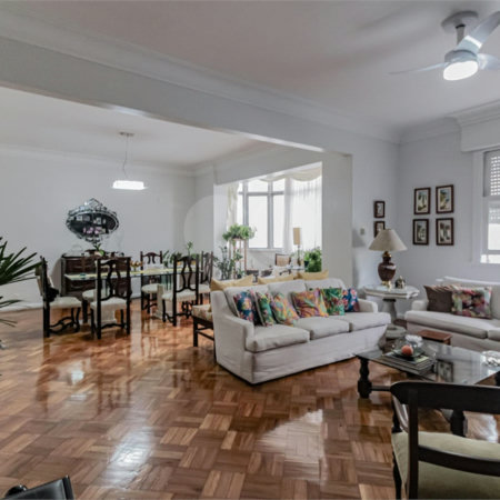 Apartamento à venda com 5 quartos, sendo 1 suíte,  em Copacabana, Rio de Janeiro, RJ