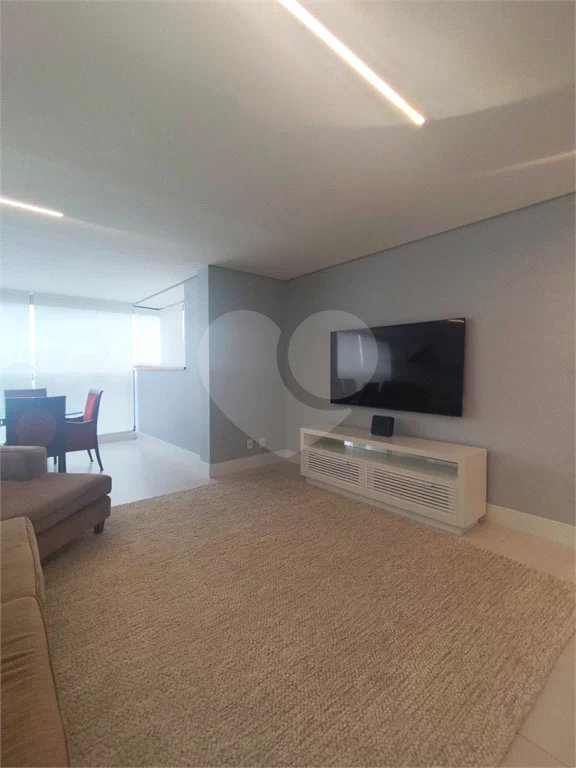 Belíssimo apartamento com 163m², 3 suítes e 2 vagas para locação na Chácara Klabin!