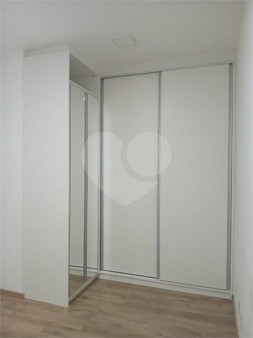 Apartamento de 2 quartos com planejados, sacada e lazer completo| Condomínio| São Roque