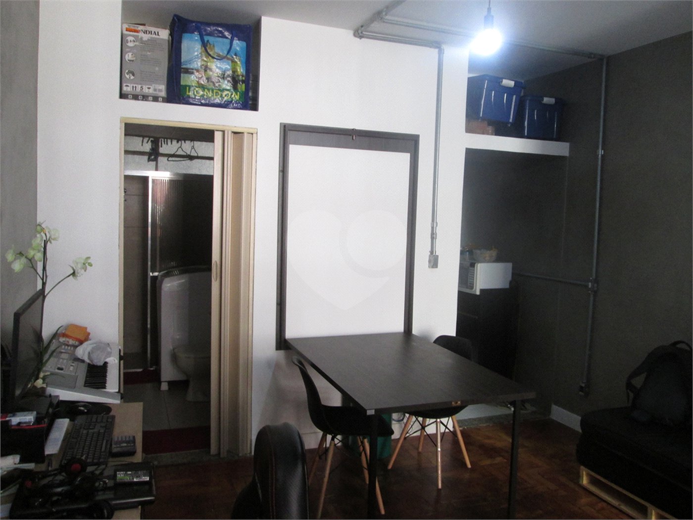 APARTAMENTO TODO REFORMADO!! 1 dormitório. Bairro da Bela Vista. Área Útil: 36 m².