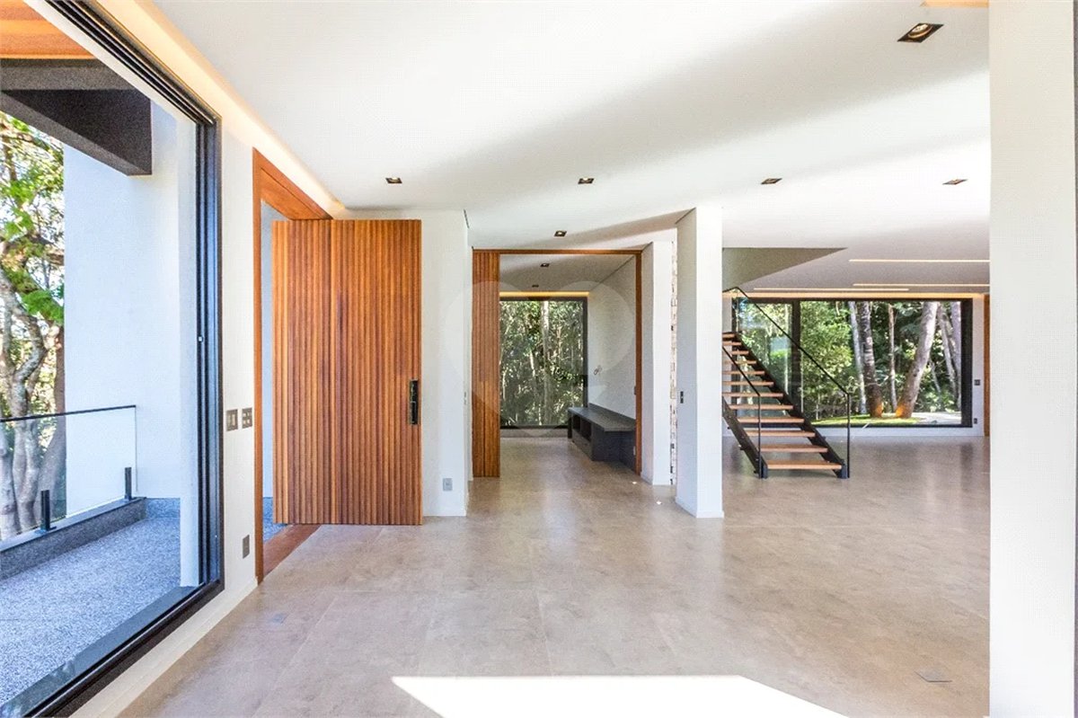 Casa à venda com 4 suítes no condomínio Jardim das Palmeiras, Bragança Paulista - SP