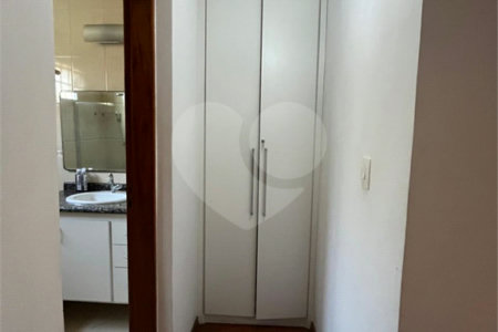 Sobrado à venda com 4 quartos, sendo 1 suíte,  em Vila Cordeiro, São Paulo, SP