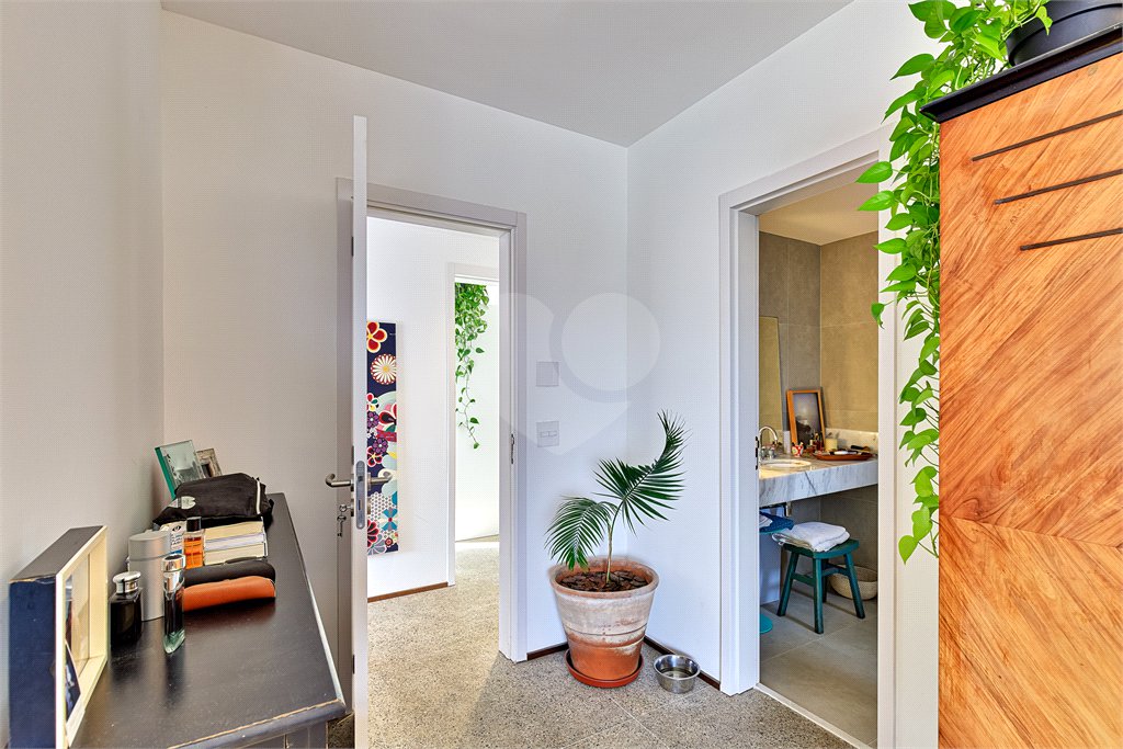Apartamento à venda com 3 suítes em Jardim Marajoara, São Paulo, SP