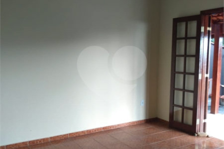 Casa à venda com 3 quartos, sendo 1 suíte, no condomínio Marf Ii, Bom Jesus dos Perdões - SP