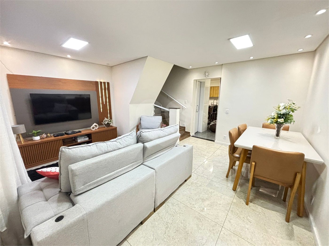 Sobrado à venda com 2 quartos em Tucuruvi, São Paulo, SP