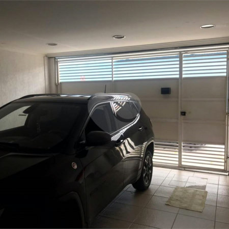 Sobrado à venda com 3 quartos, sendo 1 suíte,  em Vila Varela, Poá, SP
