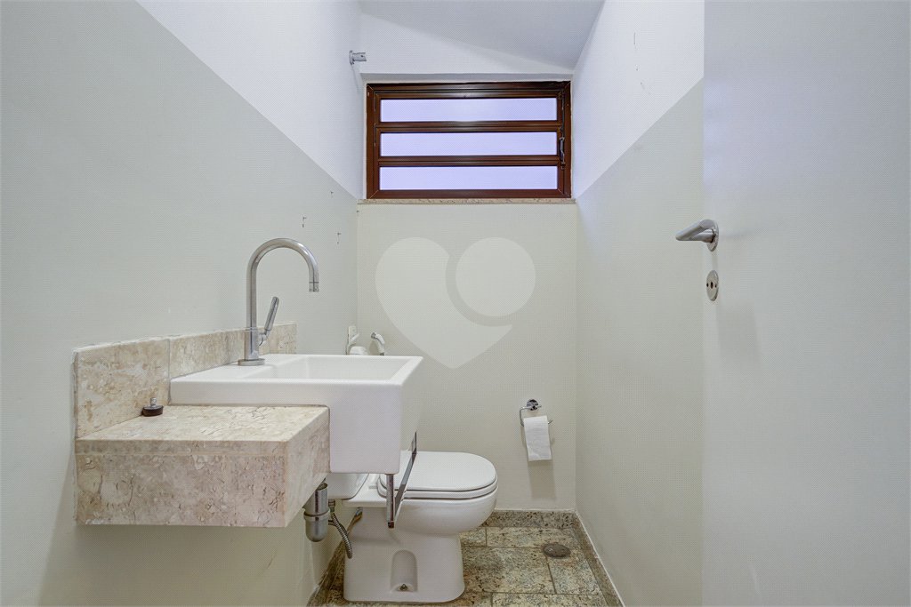 Sobrado à venda com 3 quartos, sendo 1 suíte, em Jardim Petrópolis, São Paulo, SP