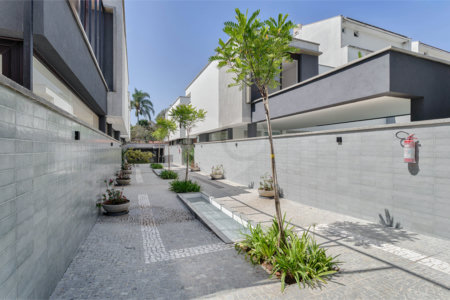 Casa à venda com 4 suítes no condomínio Edifício Jade, São Paulo - SP