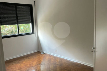 Apartamento à venda com 3 quartos, sendo 1 suíte,  em Vila Caraguatá, São Paulo, SP
