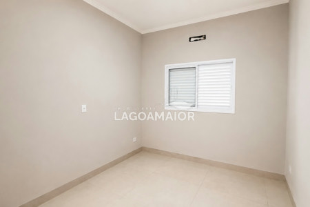 Casa à venda com 3 quartos, sendo 1 suíte,  em Jardim dos Ipês, Três Lagoas, MS