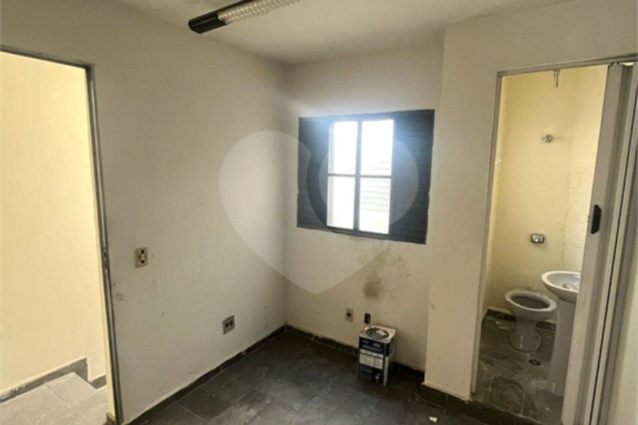 Casa à venda com 4 quartos, sendo 1 suíte, em Artur Alvim, São Paulo, SP