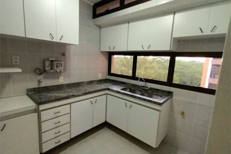 Apartamento à venda com 3 quartos, sendo 1 suíte, em Vila Andrade, São Paulo, SP