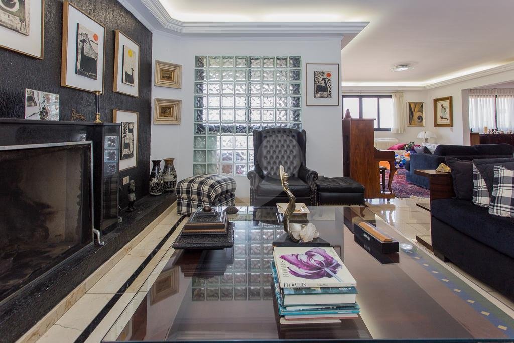 Apartamento para alugar com 5 quartos, sendo 3 suítes, em Alto de Pinheiros, São Paulo, SP