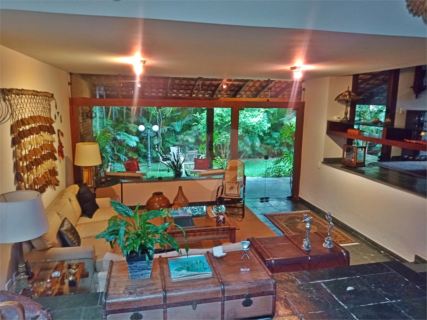 Casa à venda com 4 quartos, sendo 2 suítes,  em Morumbi, São Paulo, SP