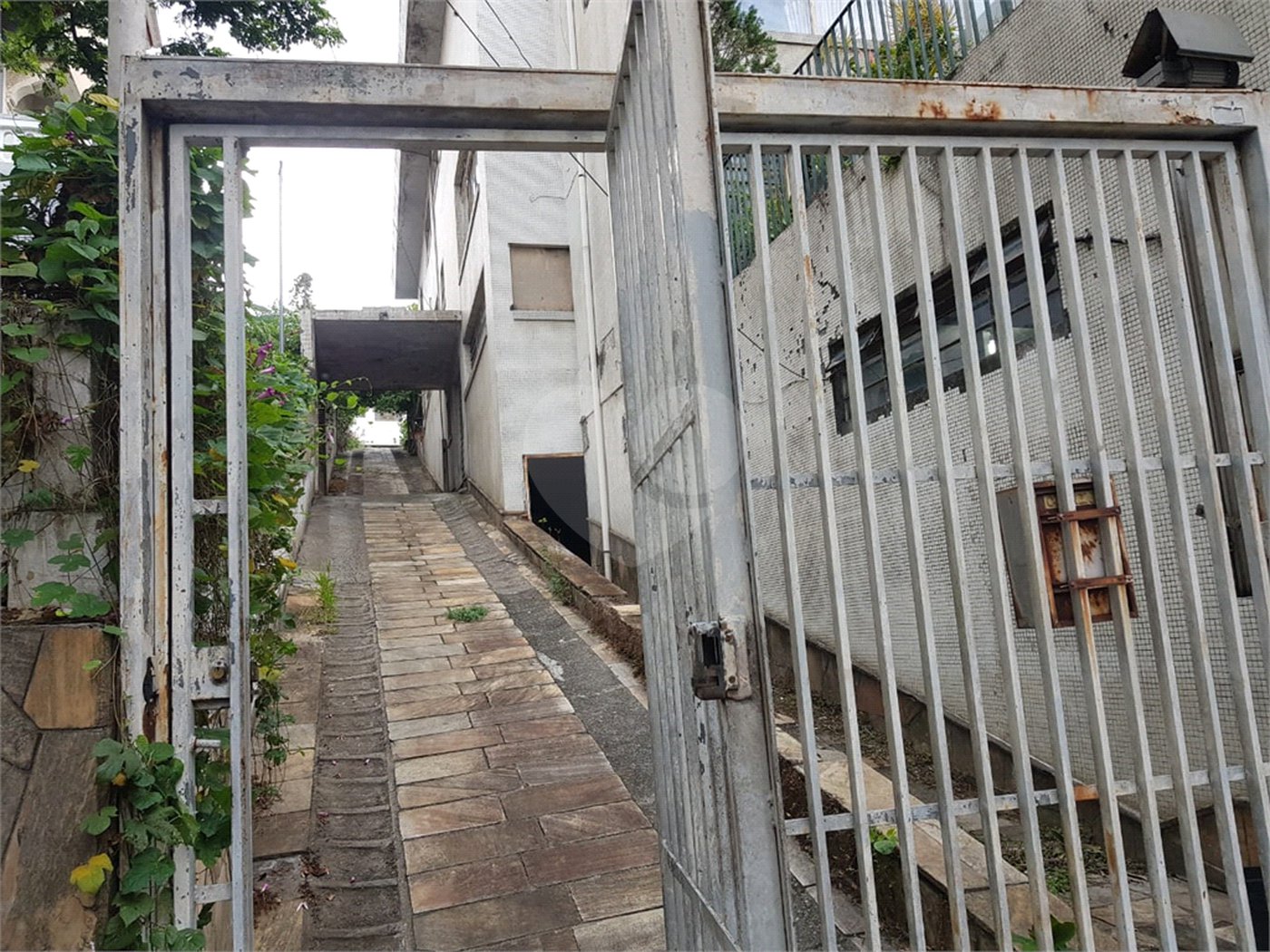 Sobrado à venda com 4 quartos em Santana, São Paulo, SP