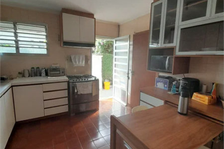 Casa para alugar com 3 quartos, sendo 1 suíte,  em Vila Sônia, São Paulo, SP