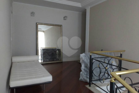 Casa à venda com 4 quartos, sendo 3 suítes, em Jardim Japão, São Paulo, SP