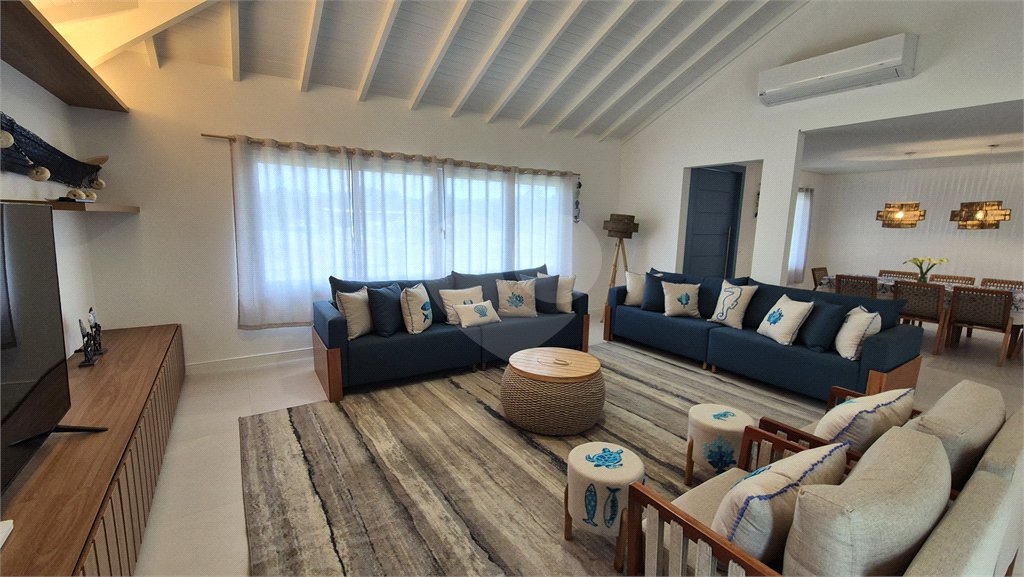 Casa em condomínio à venda com 5 quartos, sendo 4 suítes, em Manguinhos, Armação dos Búzios, RJ
