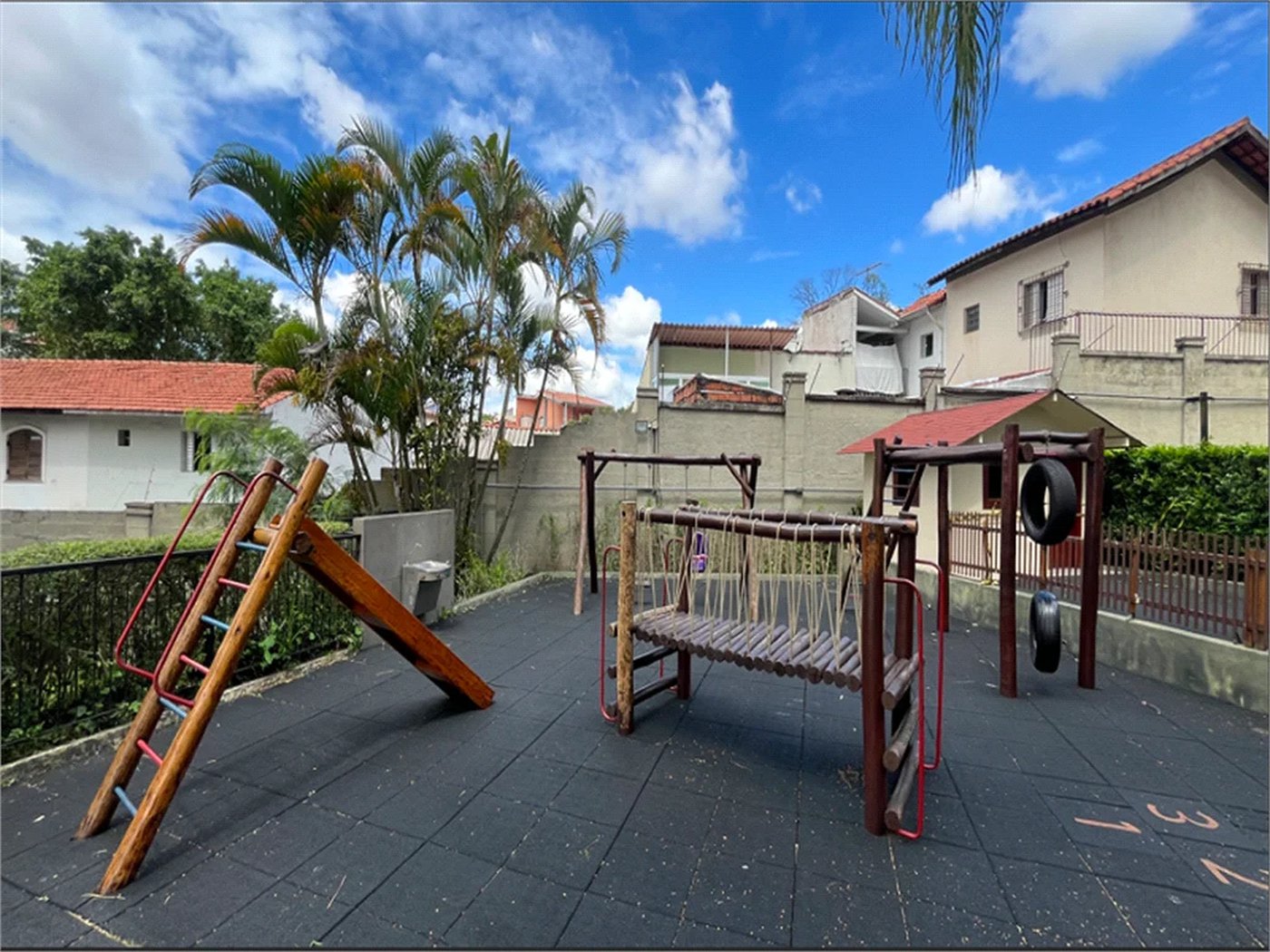 Apartamento à venda com 3 quartos, sendo 1 suíte,  em Jardim Dracena, São Paulo, SP