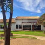 Linda Casa 3 dormitórios com piscina - R$ 950.000,00