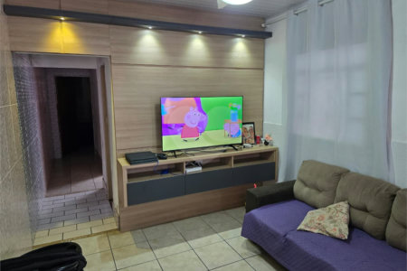 Casa à venda com 2 quartos em Vila Messias, Alambari, SP