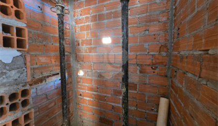 Casa à venda com 3 quartos, sendo 1 suíte, no condomínio Residencial Tivolli, Itapetininga - SP