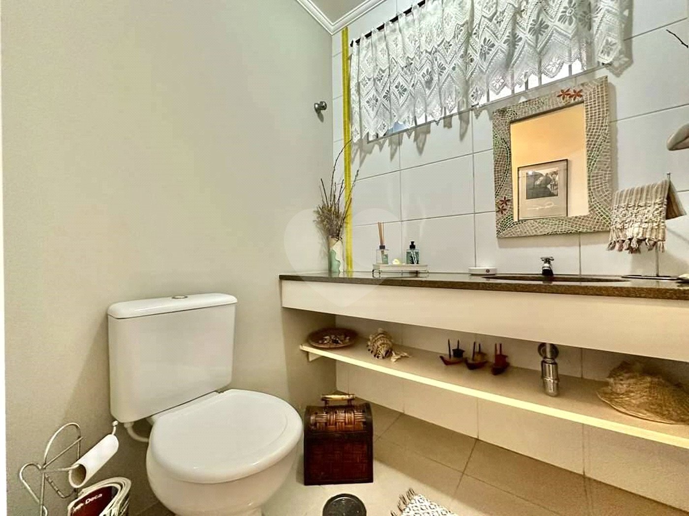 Sobrado à venda com 4 quartos, sendo 2 suítes, em Jardim Jussara, São Paulo, SP