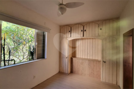 Casa de Vila à venda com 3 quartos, sendo 2 suítes,  em Tijuca, Rio de Janeiro, RJ