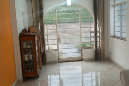 Casa à venda com 4 quartos, sendo 1 suíte, em Vila Cordeiro, São Paulo, SP