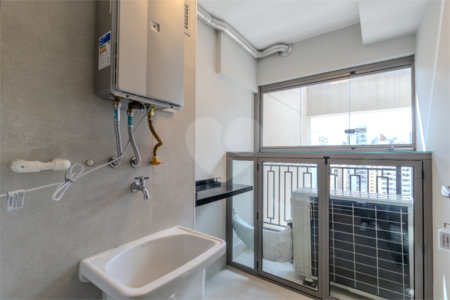 Apartamento para venda em Moema com 3 quartos, sendo 3 suítes, 2 vagas, 149 m²