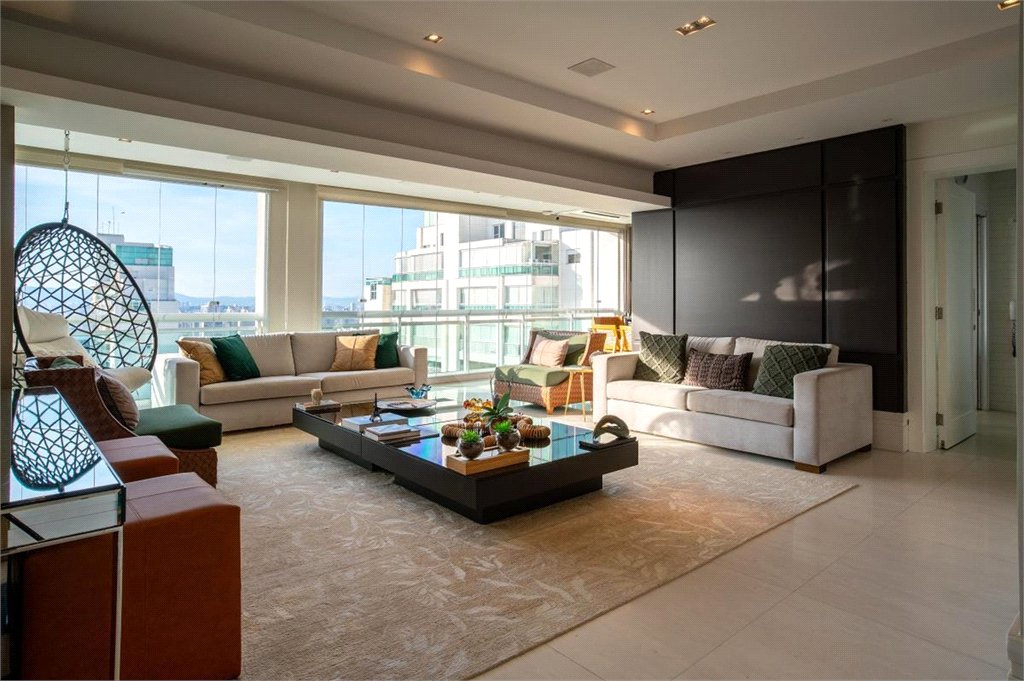 Apartamento à venda com 4 quartos, sendo 3 suítes, em Alto da Mooca, São Paulo, SP