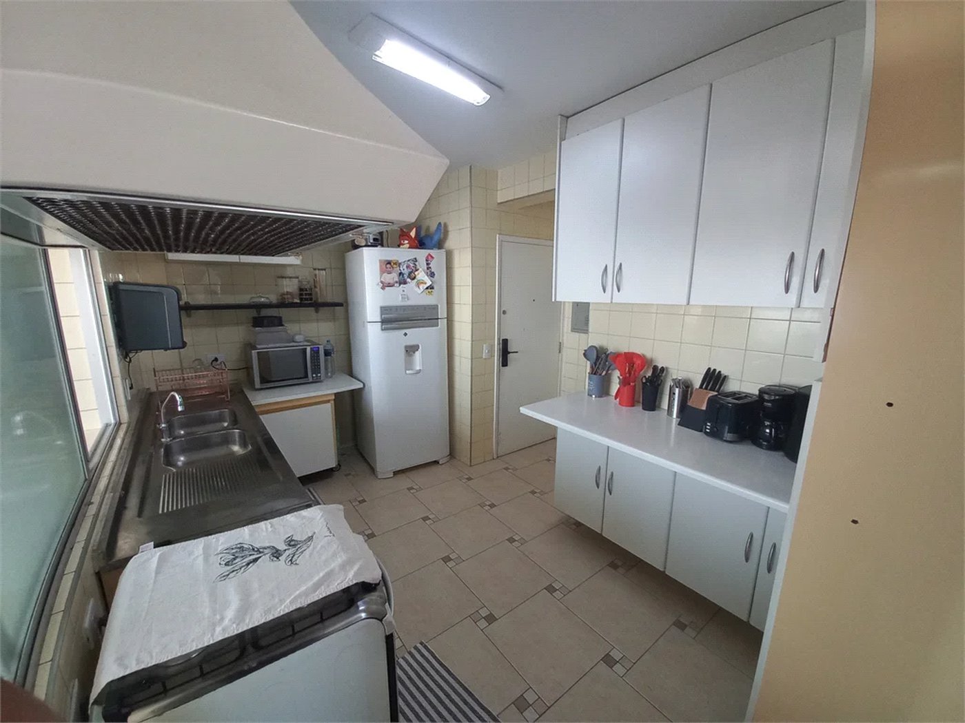 Apartamento à venda com 3 quartos, sendo 1 suíte,  em Vila Andrade, São Paulo, SP