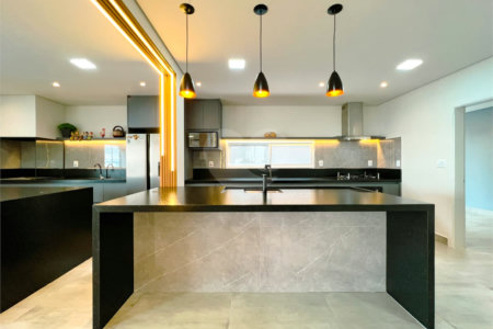 Casa à venda com 4 suítes no condomínio Alpes de Vinhedo, Vinhedo - SP