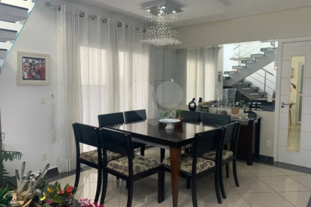 Casa à venda com 4 quartos, sendo 1 suíte, no condomínio Ibiaram, Itupeva - SP