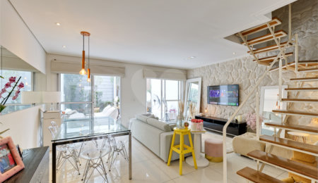 Casa à venda com 3 quartos, sendo 1 suíte,  no condomínio Magnólia Gardens, São Paulo - SP