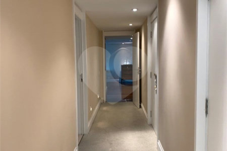 Apartamento à venda com 4 suítes em Vila Suzana, São Paulo, SP