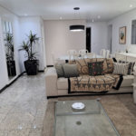 Apartamento Residencial à venda, Gonzaga, Santos - AP0761.