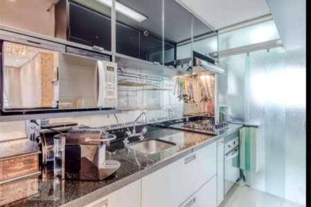 Apartamento para alugar com 2 quartos, sendo 1 suíte, em Ibirapuera, São Paulo, SP