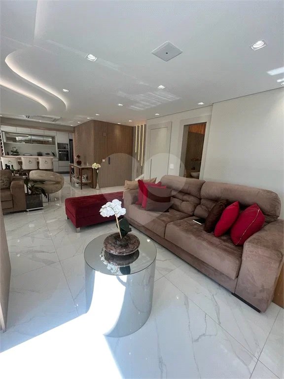 Apartamento à venda com 3 suítes em Santa Teresinha, São Paulo, SP