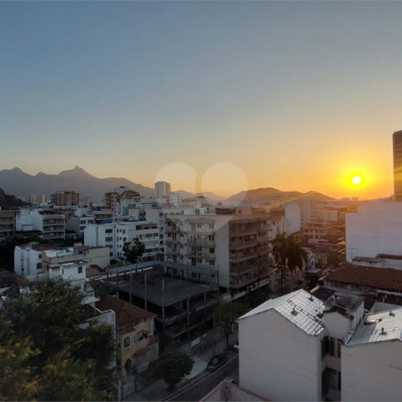 Cobertura à venda com 3 quartos, sendo 2 suítes,  em Maracanã, Rio de Janeiro, RJ