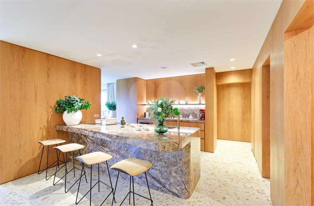 Duplex à venda com 4 suítes em Panamby, São Paulo, SP