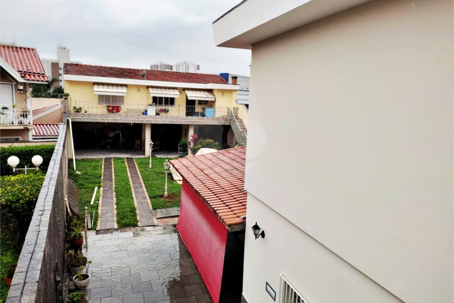 Sobrado à venda com 5 quartos, sendo 2 suítes, em Vila Nova Cachoeirinha, São Paulo, SP