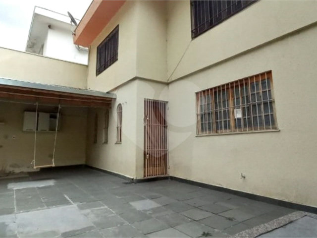 Sobrado para alugar com 3 quartos, sendo 1 suíte,  em Parque Maria Domitila, São Paulo, SP