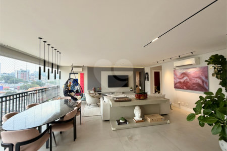 Apartamento à venda com 3 suítes em Vila Romana, São Paulo, SP