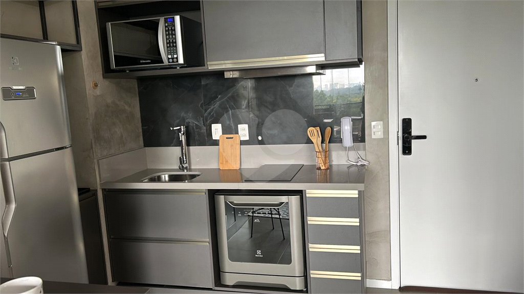 Apartamento para alugar com 1 suíte em Cerqueira César, São Paulo, SP