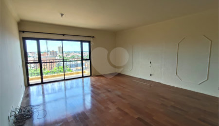 Apartamento à venda ou para alugar com 3 quartos, sendo 1 suíte, no Centro, Itapetininga, SP